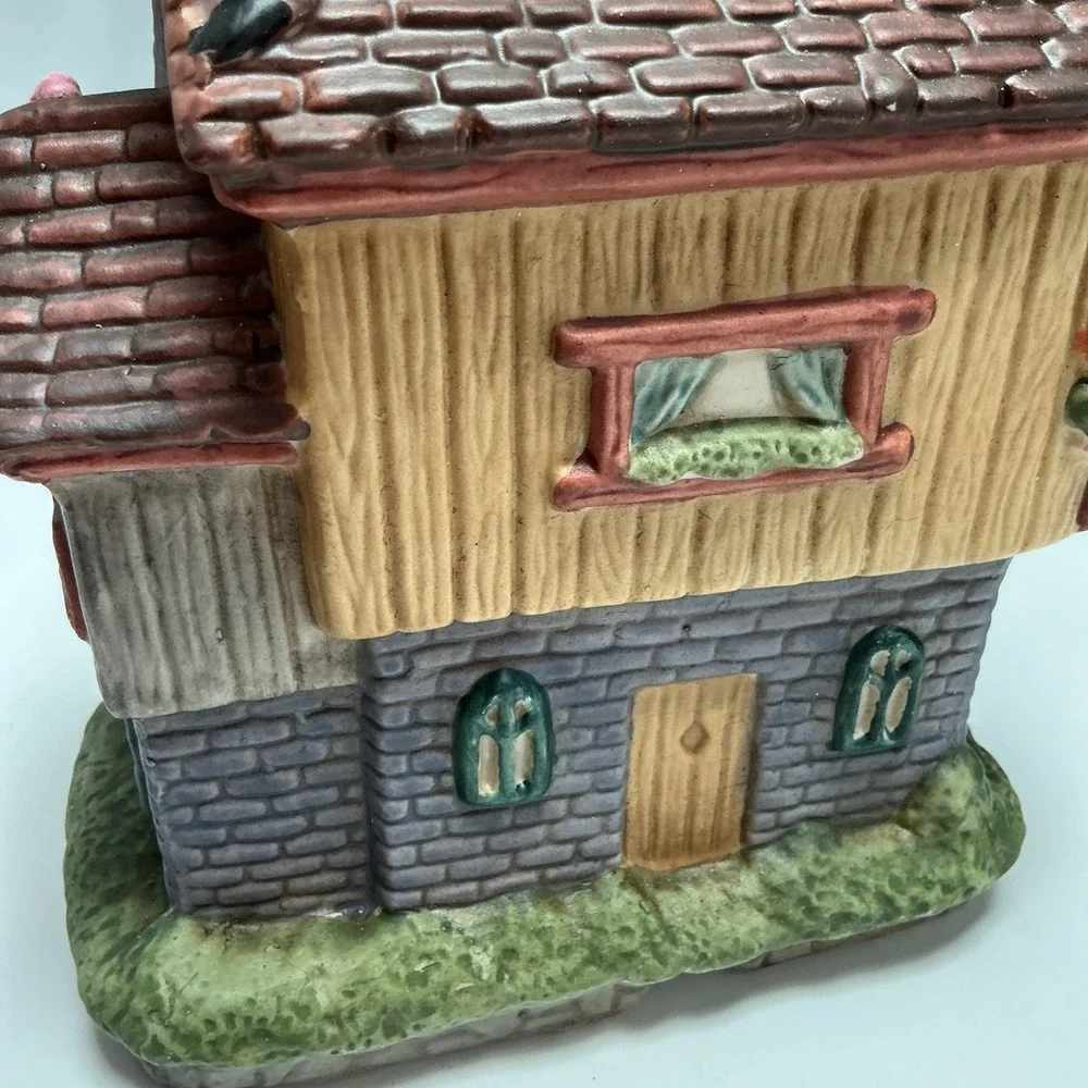 Vtg Ghoulsville Pumpkin Factory Halloween House Porcelain W/ Box - House Only